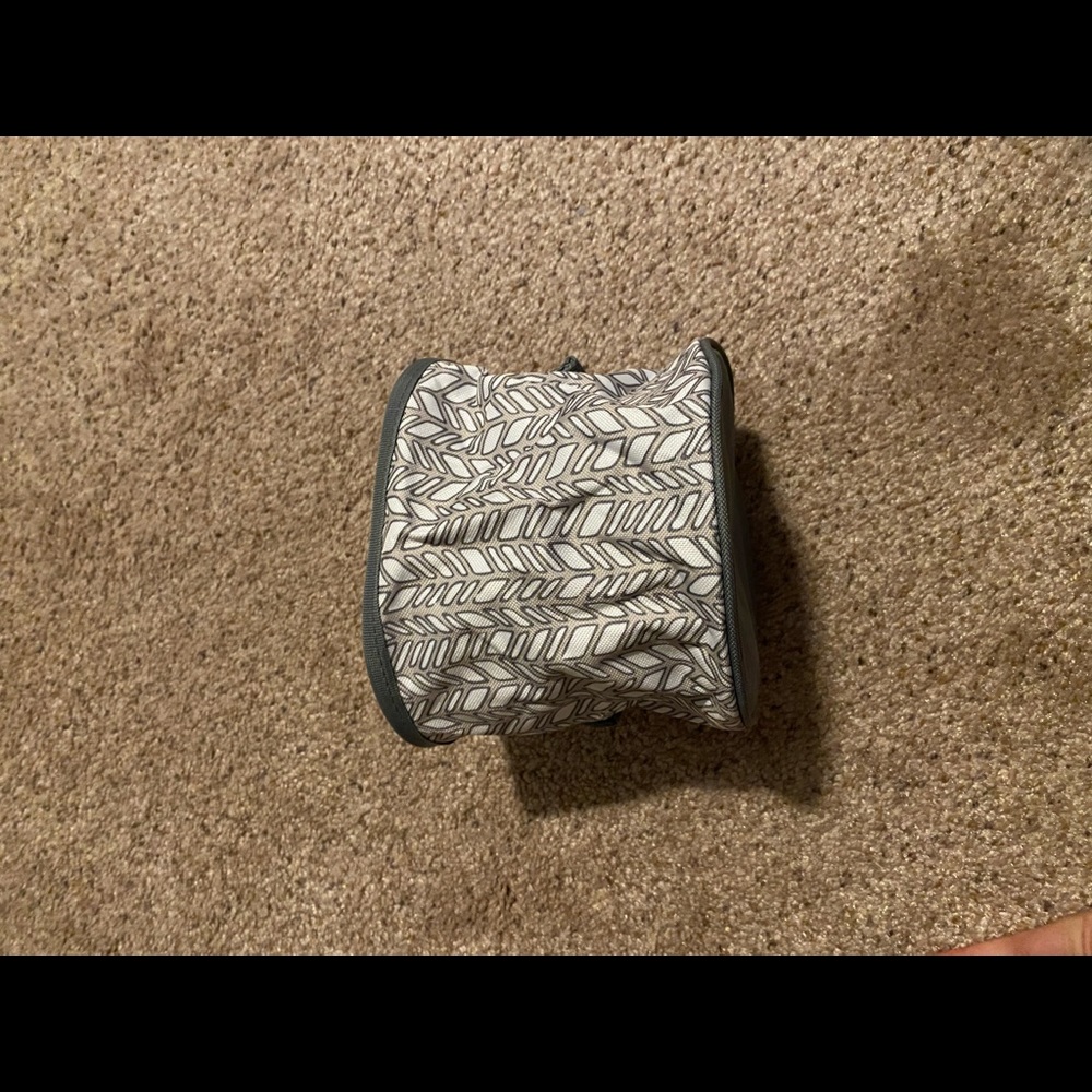 Two mini bins - Picture 2 of 3